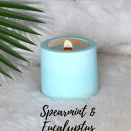 Soy Wax Candle in Concrete Pot with Wooden Wick – Eucalyptus & Spearmint