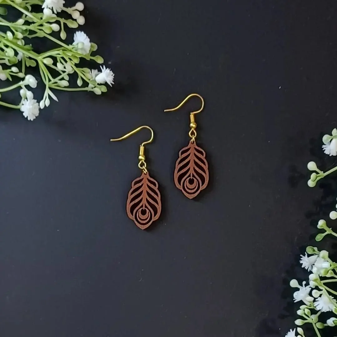 Mini Peacock feathers – Wooden Earrings - laminate