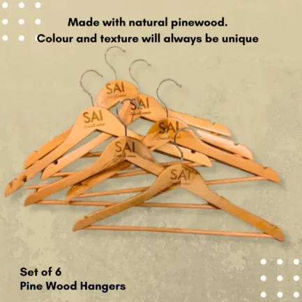 Set of 6 wooden hangers