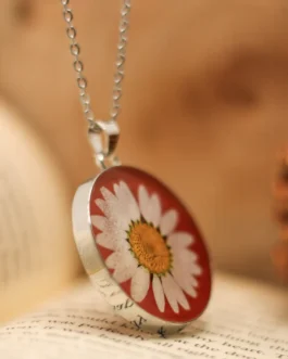 Crimson Daisy Flower Necklace