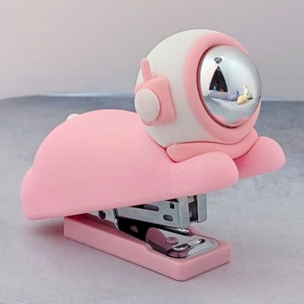 Pink Astronaut Stapler – Fun Space-Themed - Image 3