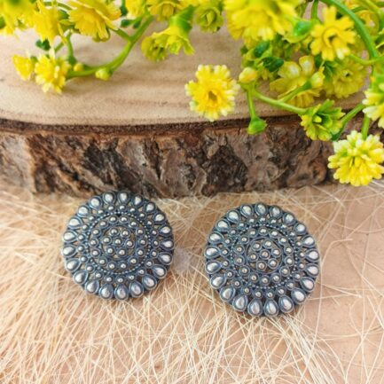 Chand - Round Floral Studs