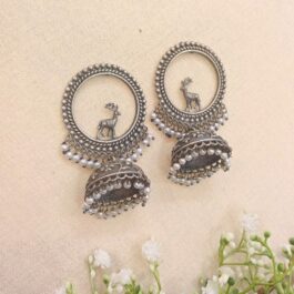 Raisa – Deer Jhumkas
